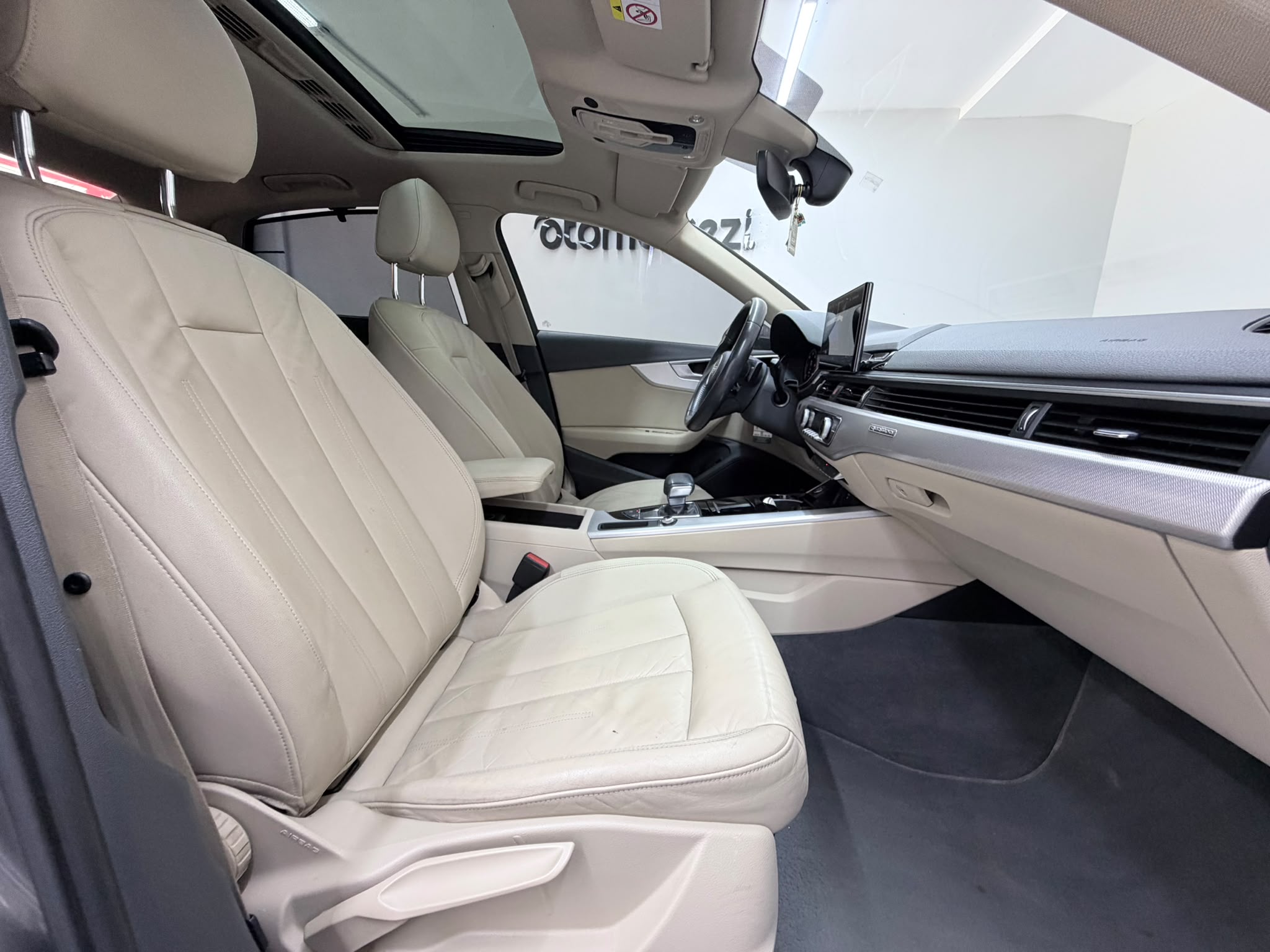 AUDI A4 12